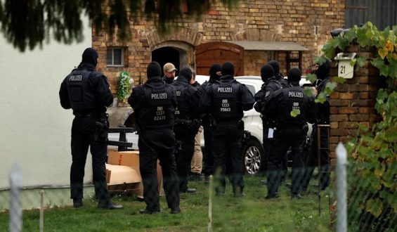 Terrorverdacht in Berlin und Dresden: Durchsuchungen wegen IS-Bezug
