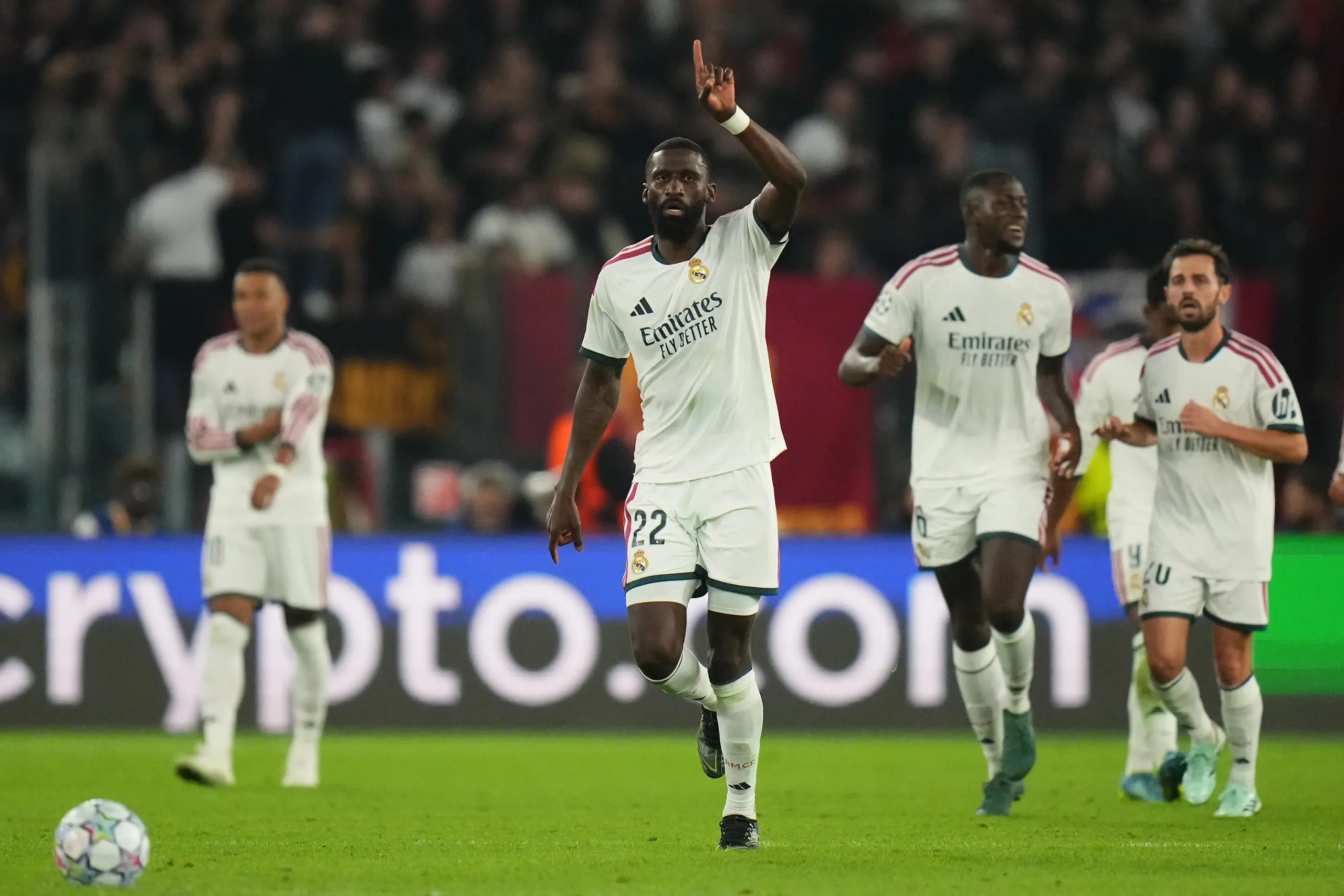 PSG besiegt Manchester City, Rüdiger sichert Madrid den Sieg
