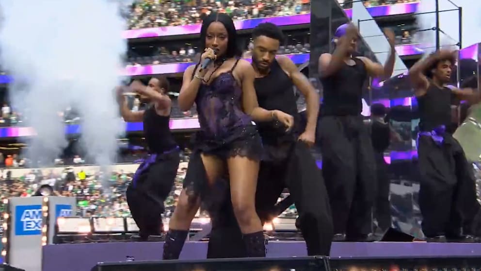 Beeindruckende Halftime-Show beim NFL-Spiel in London