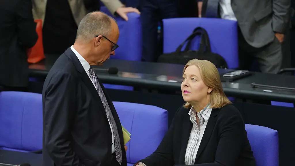 Druck bei Reformgesetzen: Kritik an Bärbel Bas