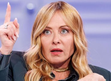 Italien führt Burkaverbot und Sprachquote an Schulen ein