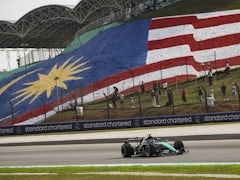 Verstappen triumphiert trotz Chaos in Malaysia