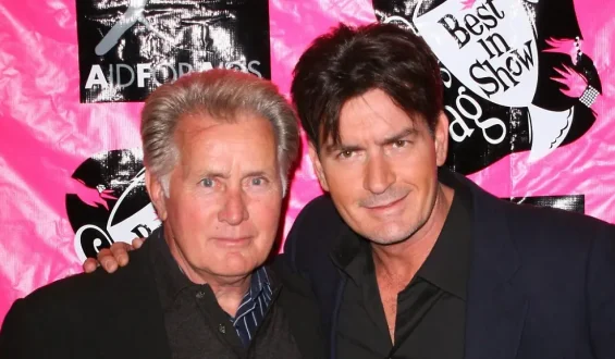 Martin Sheen unterstützt Sohn Charlie beim TV-Comeback