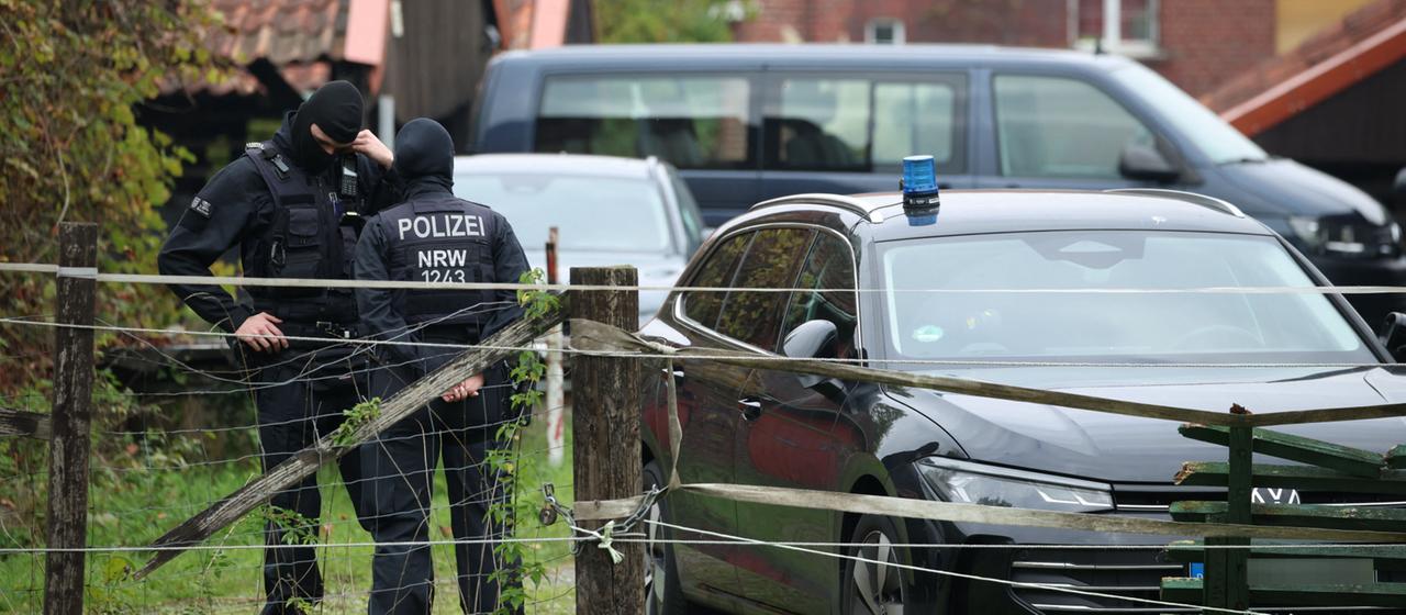 Ex-BND-Chef wegen Verdachts der Spionage festgenommen: Politiker fordern Aufklärung