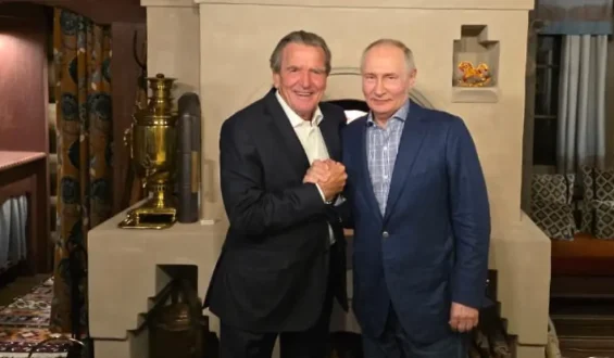 Schröder besucht Putin zum Geburtstag