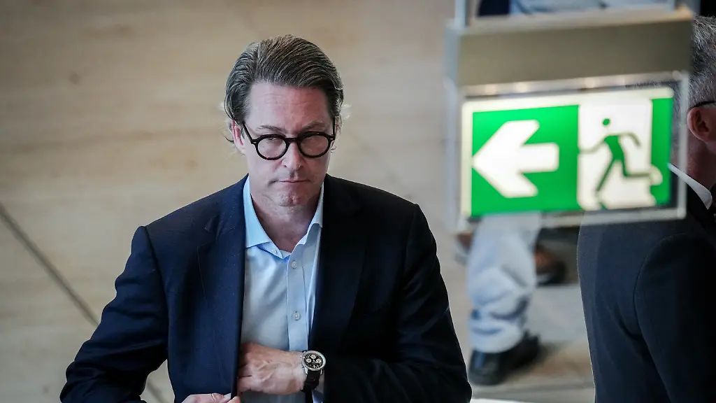 Zeugen widersprechen Ex-Minister Scheuer