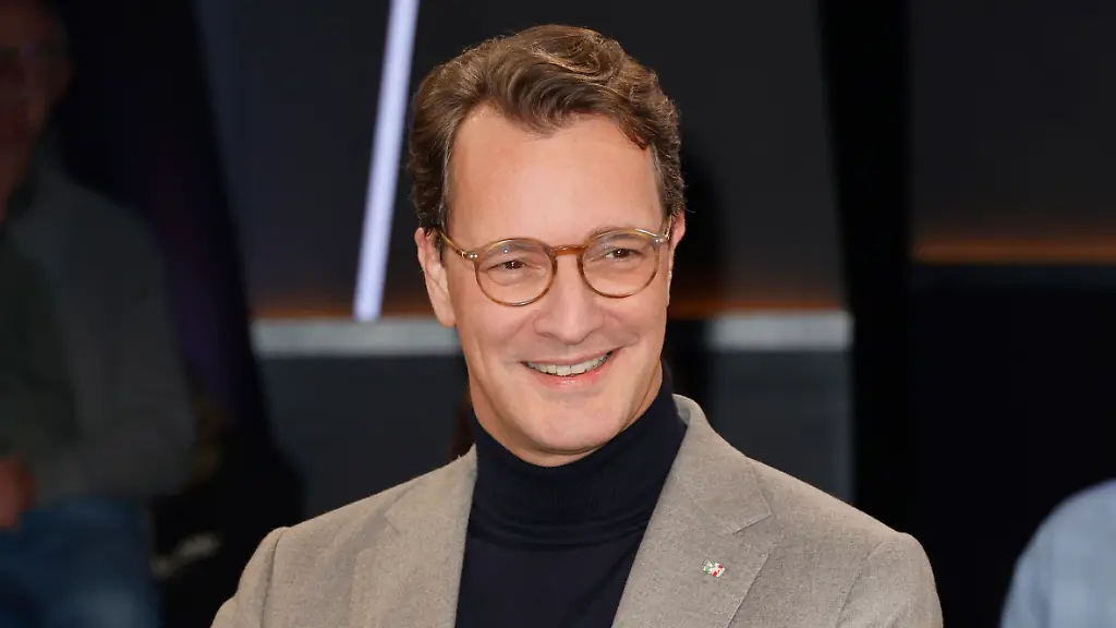 Hendrik Wüst und seine nächtlichen Herausforderungen als Vater