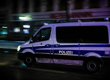 Polizeirazzia gegen Prüfungsbetrüger in Niedersachsen