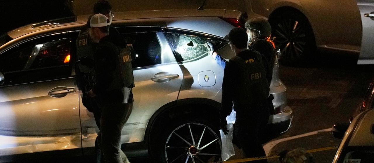 Mann von ICE-Beamtem in New York angeschossen