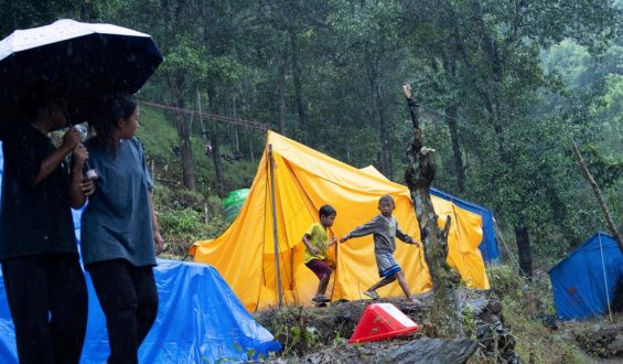 Die Lage der Flut-Überlebenden in Nepal