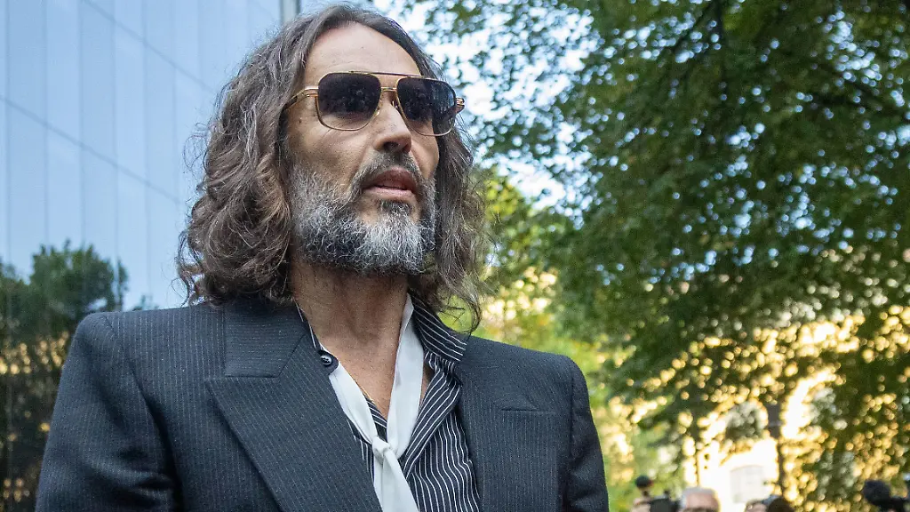 Russell Brand vor Gericht: Sexuelle Vorwürfe