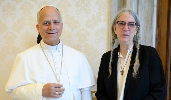 Patti Smith trifft Papst Leo XIV. im Vatikan