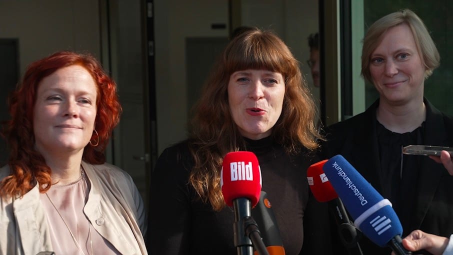 Politische Gespräche trotz Warnungen: Reaktionen auf BILD-Reporter