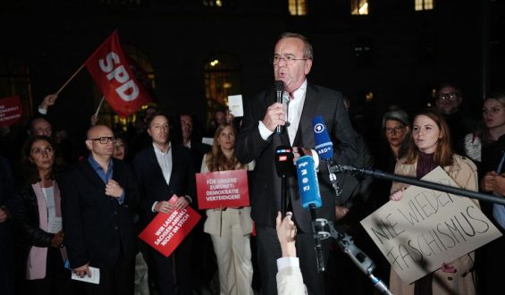 Empörung über Wahl eines AfD-Politikers zum Landtagspräsidenten