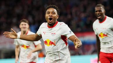 Leipzigs Überzeugender Sieg gegen Frankfurt mit Nkunku-Hattrick