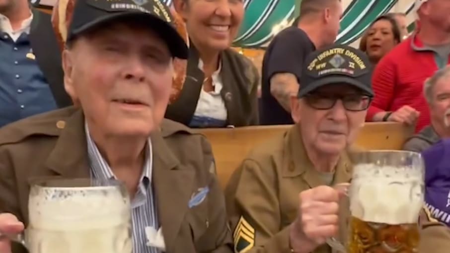 Schwarzeneggers 101-jähriger Mentor feiert in München