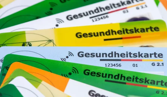 Kritik an Kinderlosenbelastung in der Pflegereform