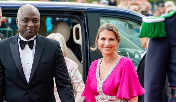 Märtha Louise und Durek Verrett verklagen ehemalige Vertraute