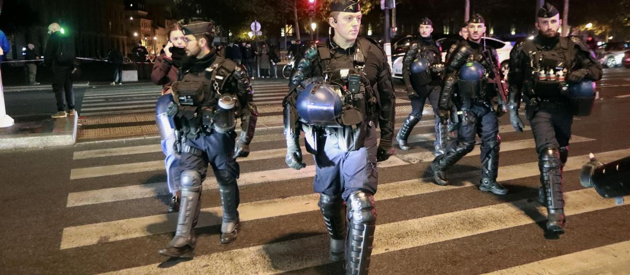 Maßnahmen gegen Ausschreitungen in Frankreich und Italien
