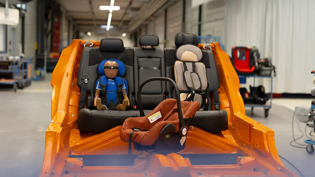 ADAC-Test: Kindersitze zeigen Licht und Schatten