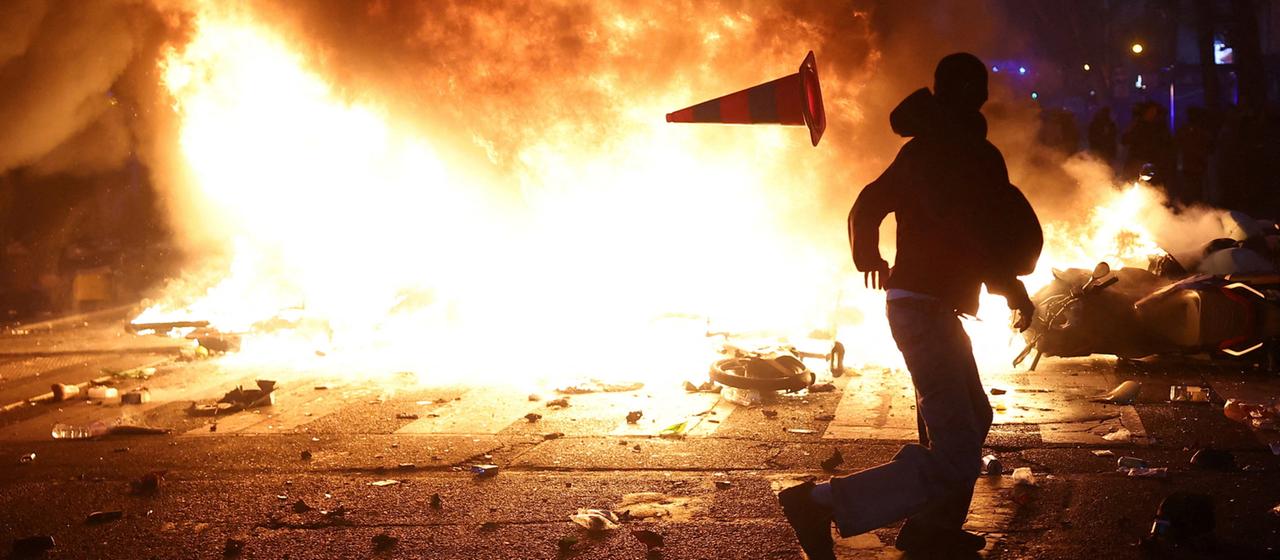 Eskalation bei Protesttag: Wer in Frankreich randaliert hat