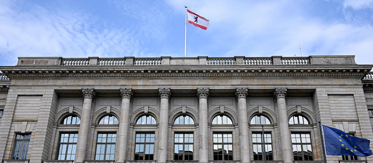 Linke, Grüne und SPD beginnen Sondierungsgespräche in Berlin